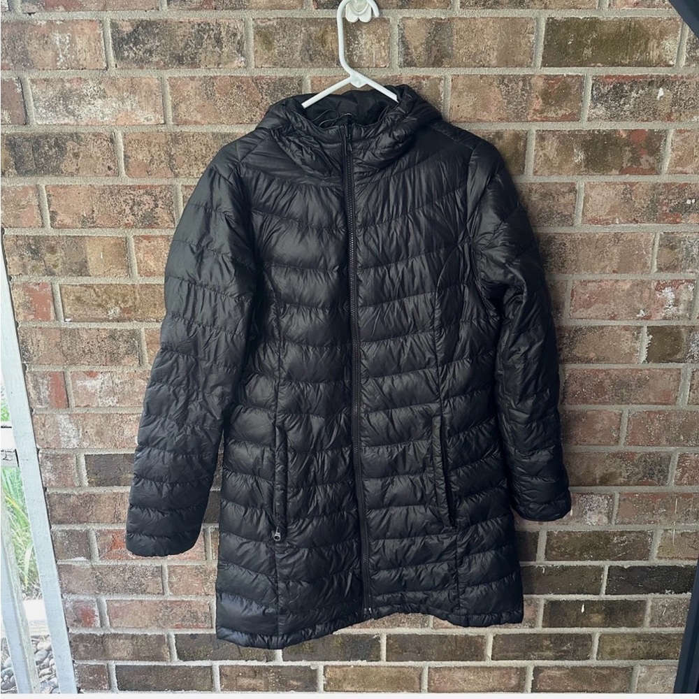 The North Face Women's Black Puffer Coat